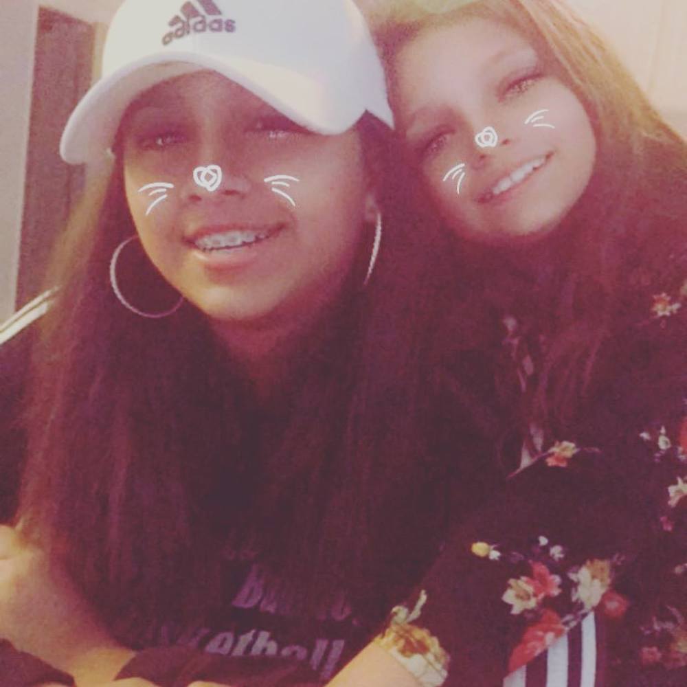 Meet your Posher, Camille